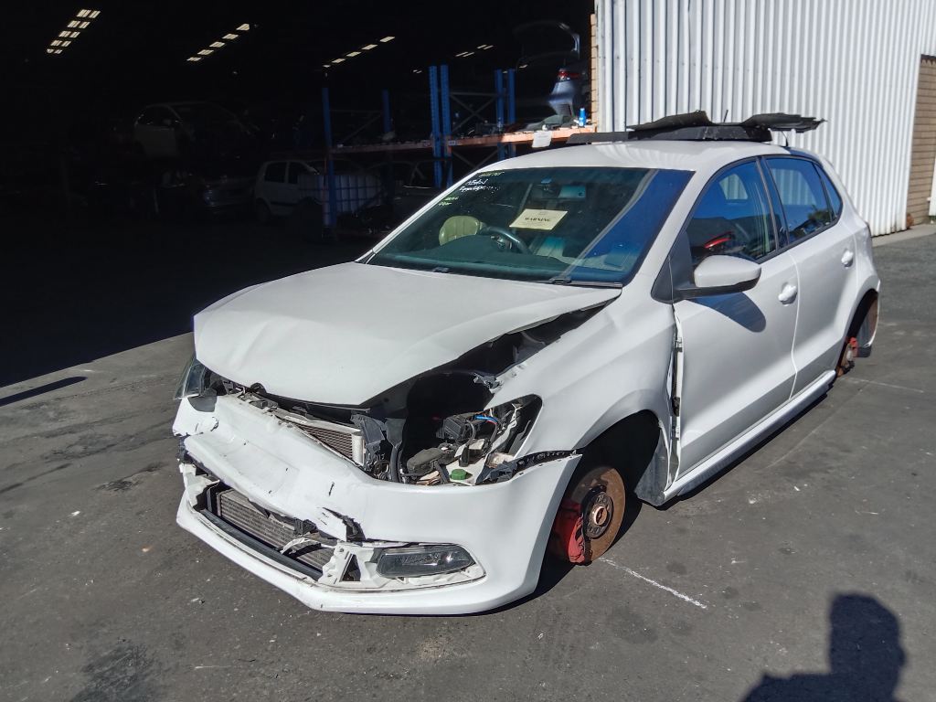 P5659 - Volkswagen polo GTI 2013 White Wrecking - Image 15
