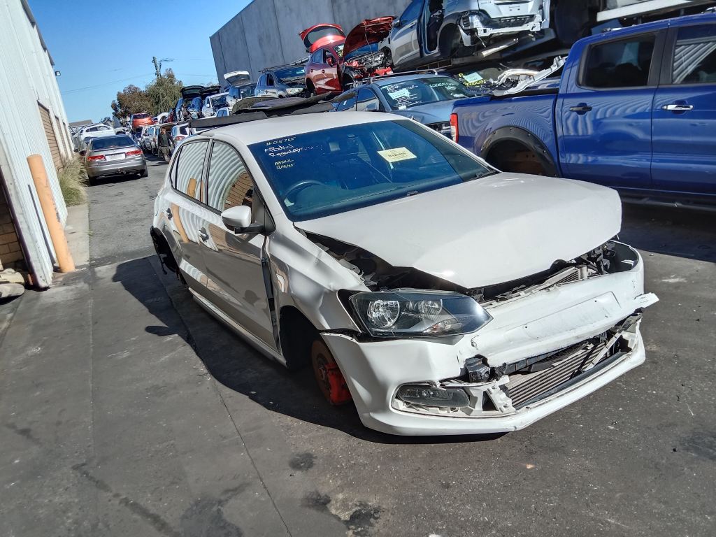 P5659 - Volkswagen polo GTI 2013 White Wrecking - Image 16