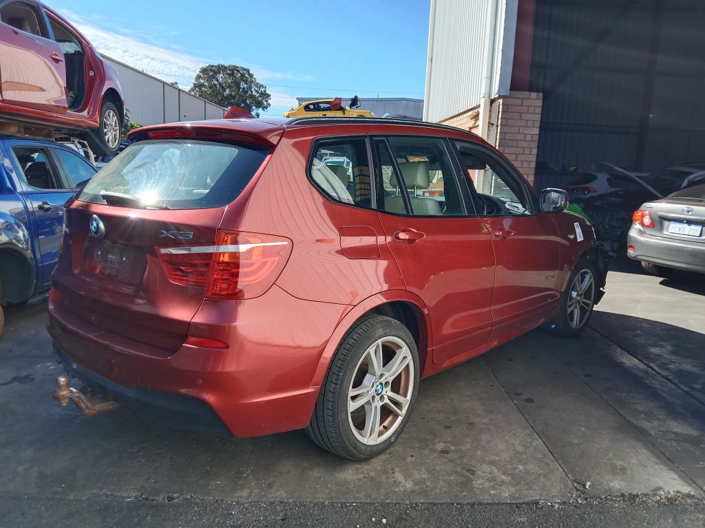 P5674 - BMW X3 F25 2012 Red Wrecking - Image 15