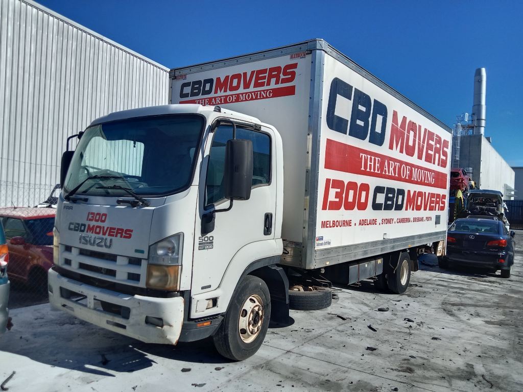 P5675 - Isuzu F-Series (FH FRED Z11) truck 2012 White Wrecking