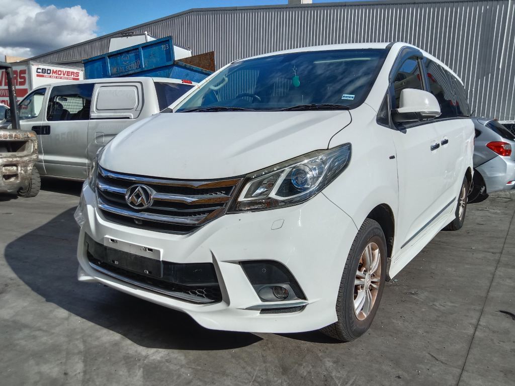 P5693 - LDV G10 VAN 2018 White Wrecking - Image 13