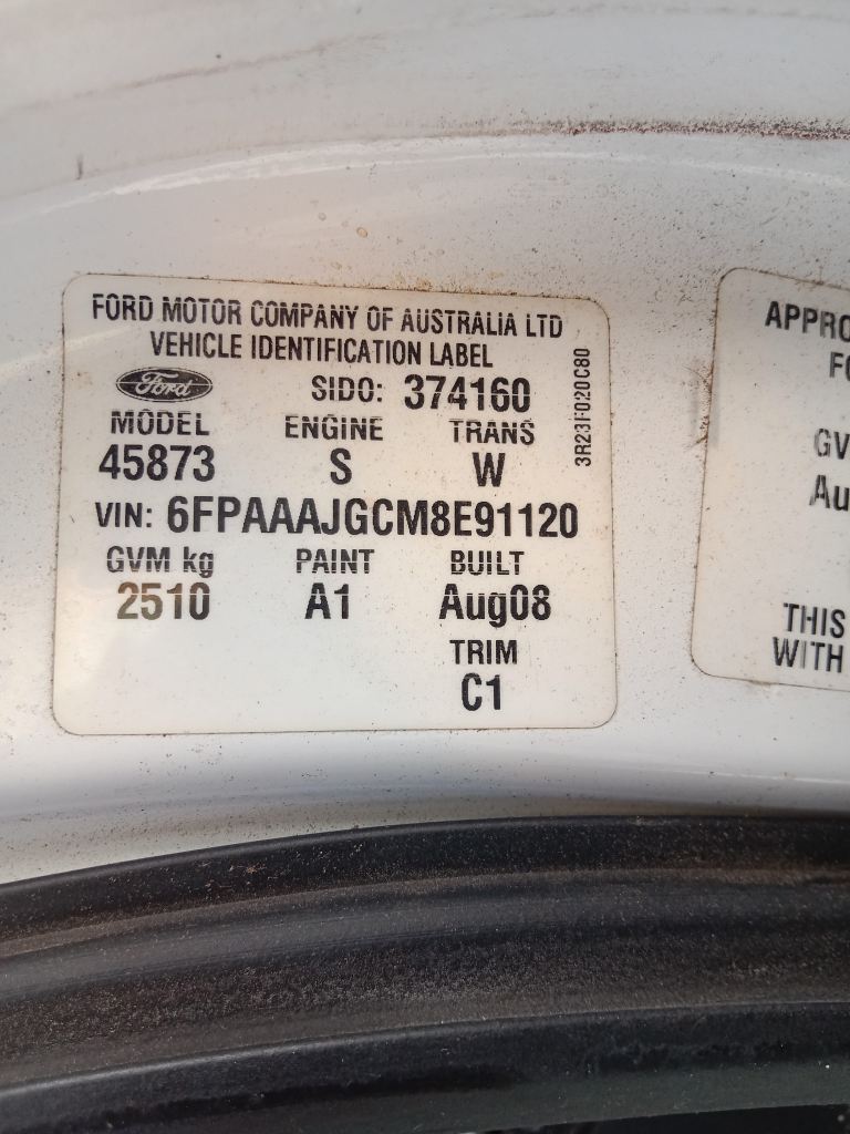 P5712 - Ford Falcon Ute 2008 White Wrecking - Image 5