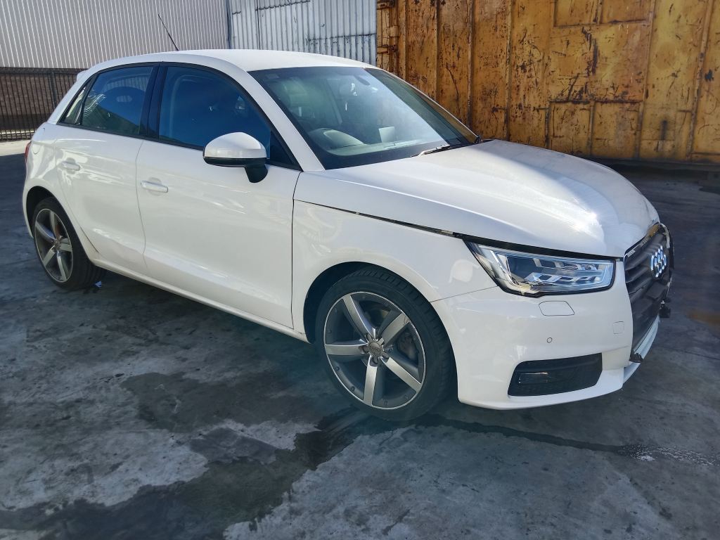 P5716 - Audi A1 2016 White Wrecking - Image 13