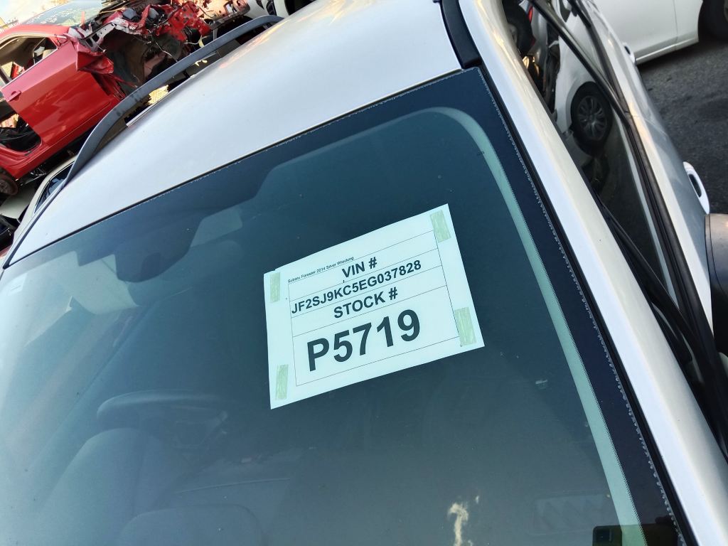 P5719 - Subaru Forester 2014 Silver Wrecking - Image 2