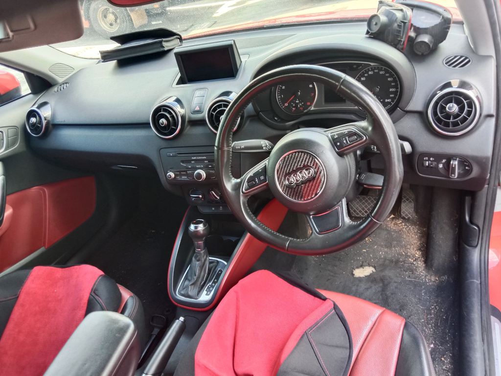 P5723 - Audi A1 2011 Red Wrecking - Image 3