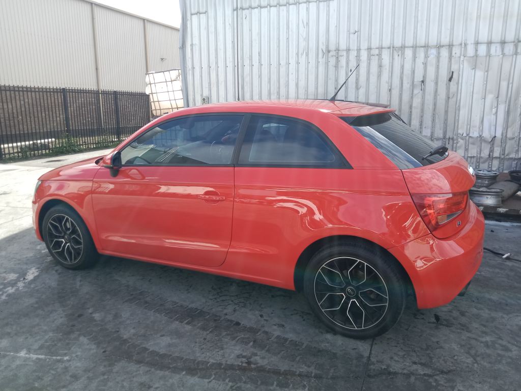 P5723 - Audi A1 2011 Red Wrecking - Image 15