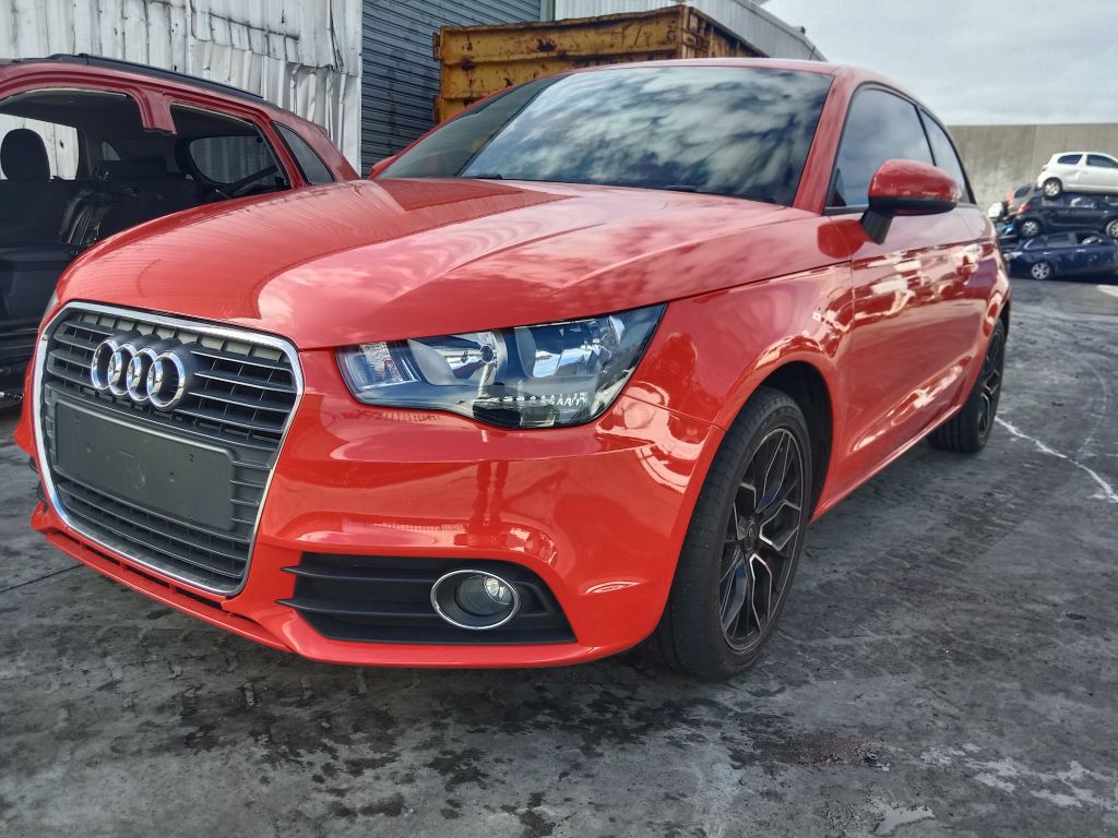 P5723 - Audi A1 2011 Red Wrecking - Image 16