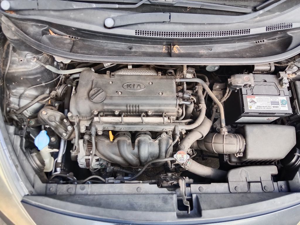 P5725 - Kia Rio 2014 Grey Wrecking - Image 2