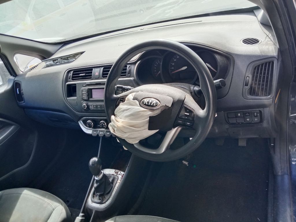 P5725 - Kia Rio 2014 Grey Wrecking - Image 4