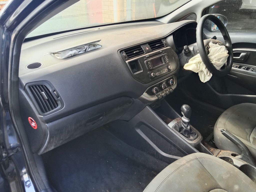 P5725 - Kia Rio 2014 Grey Wrecking - Image 6