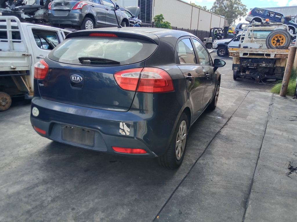 P5725 - Kia Rio 2014 Grey Wrecking - Image 15