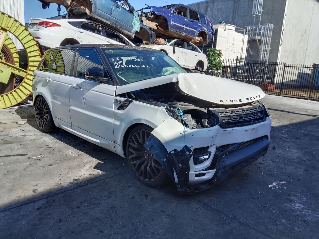 P5737 - Land Rover Range Rover Sport 2016 White Wrecking - Image 16