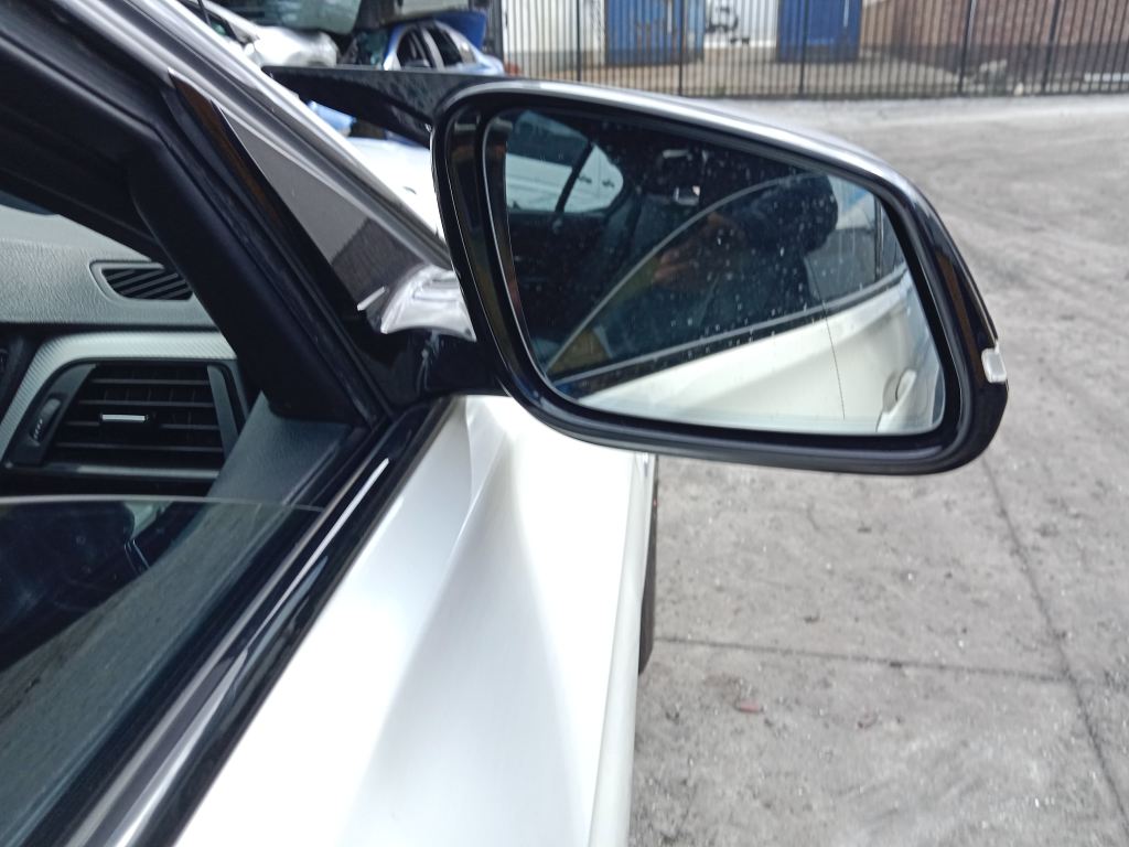 P5739 - BMW 3 Series F30 2013 White Wrecking - Image 10