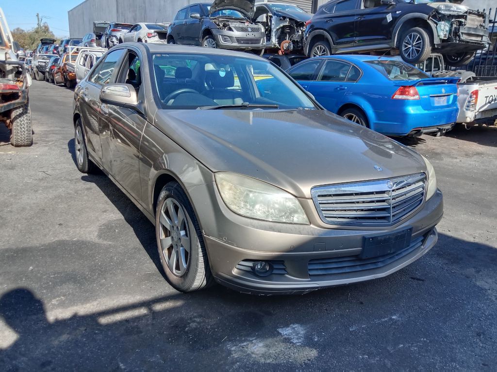 P5740 - Mercedes-Benz C-Class C220 2008 Gold Wrecking