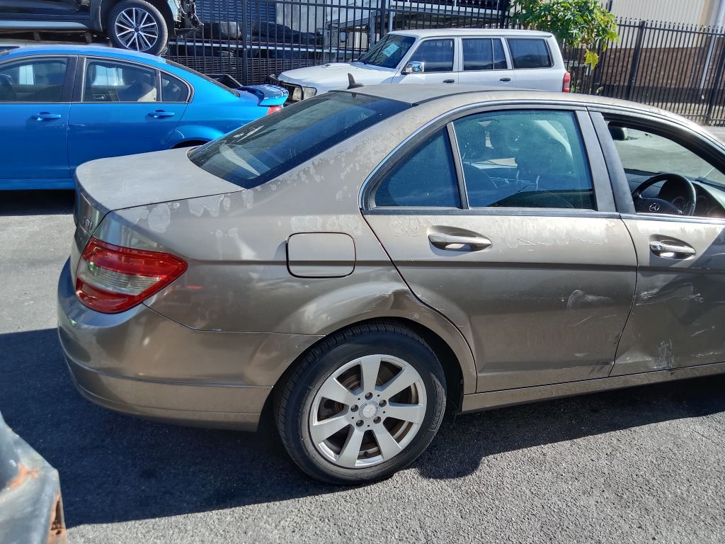 P5740 - Mercedes-Benz C-Class C220 2008 Gold Wrecking - Image 13