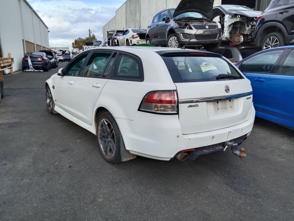 P5743 - Holden Commodore SV6 2012 White Wrecking - Image 15