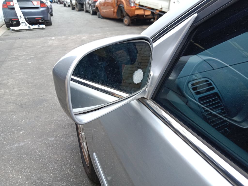 P5744 - Honda Civic 2002 Silver Wrecking - Image 11