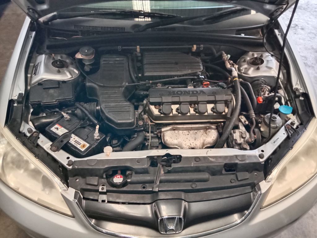 P5744 - Honda Civic 2002 Silver Wrecking - Image 16