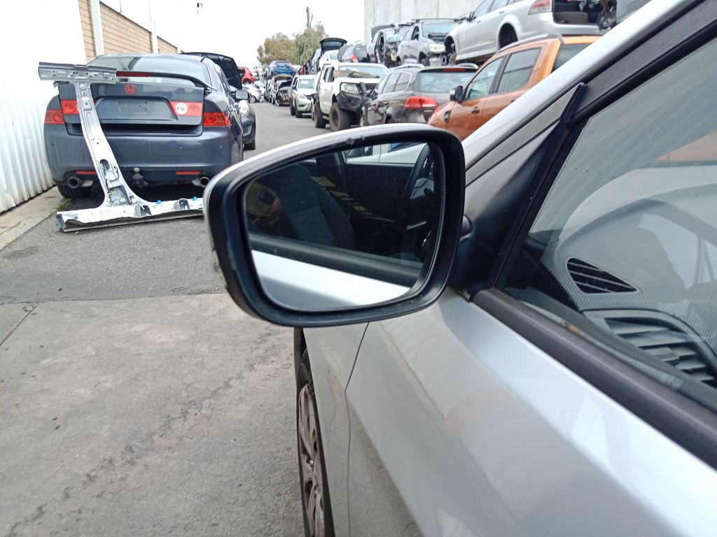 P5746 - Hyundai accent hatchback 2015 Silver Wrecking - Image 12
