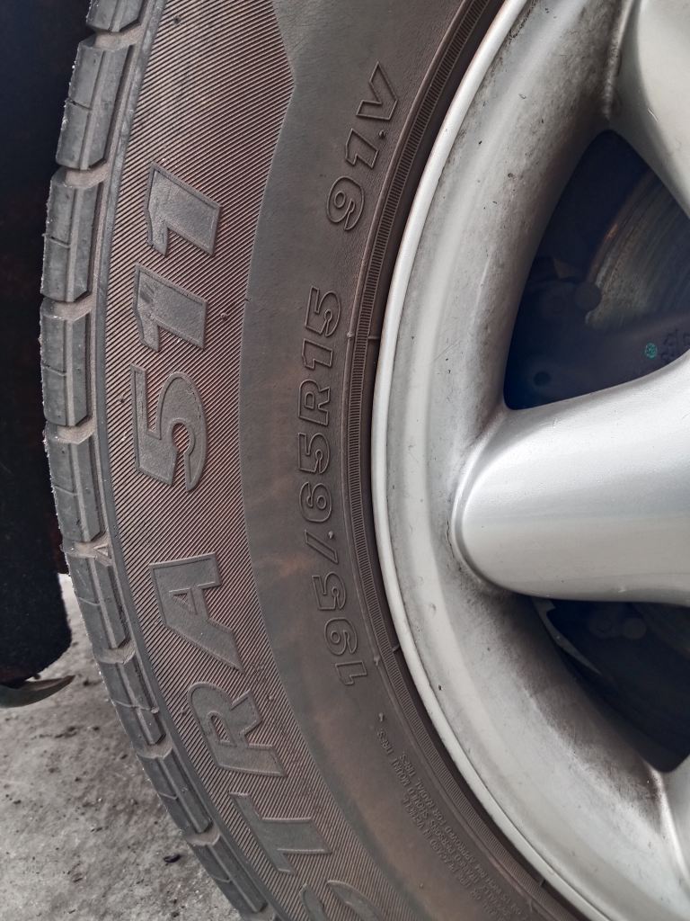 P5748 - Mercedes-Benz C200 2003 Blue Wrecking - Image 3