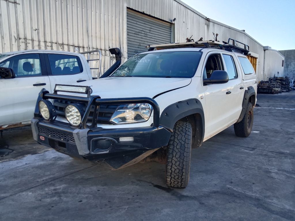 P5750 - Volkswagen Amarok 2017 White Wrecking - Image 16