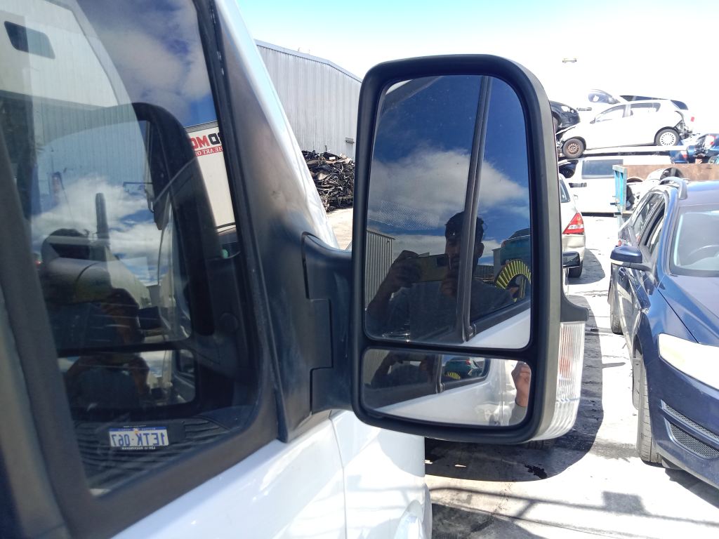P5752 - Mercedes-Benz Sprinter Van 2006 White Wrecking - Image 11