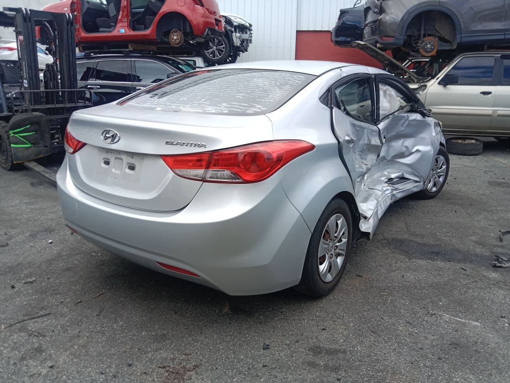 P5753 - Hyundai Elantra 2011 Silver Wrecking - Image 5