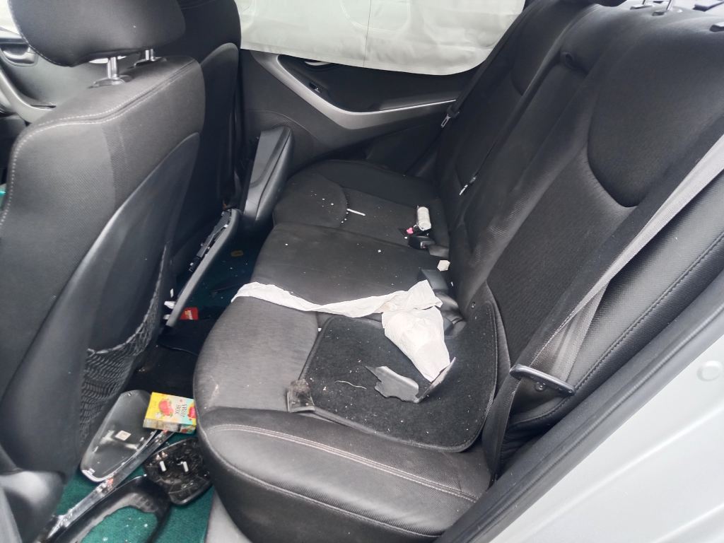P5753 - Hyundai Elantra 2011 Silver Wrecking - Image 7