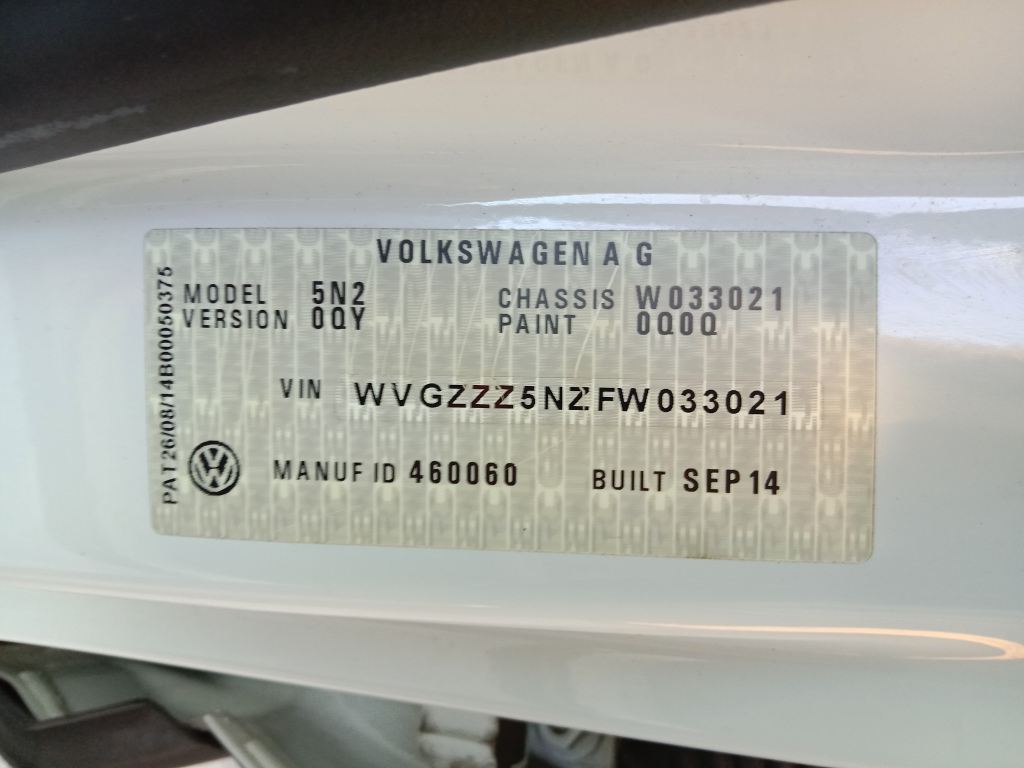 P5754 - Volkswagen Tiguan 2015 White Wrecking - Image 7
