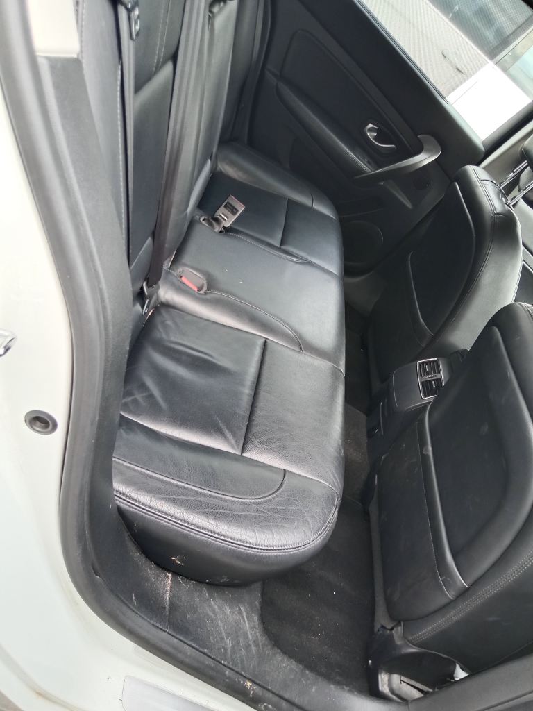P5758 - Renault latitude 2011 sedan White Wrecking - Image 8