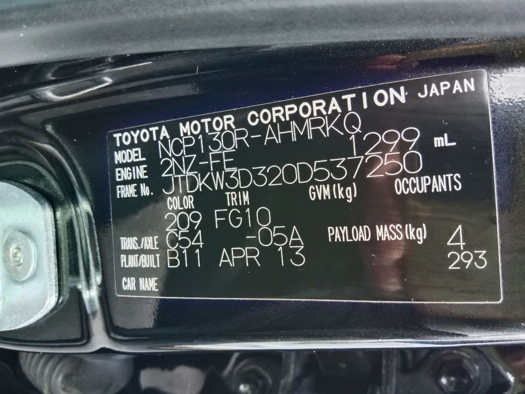 P5761 - Toyota Yaris 2013 Black Wrecking - Image 9