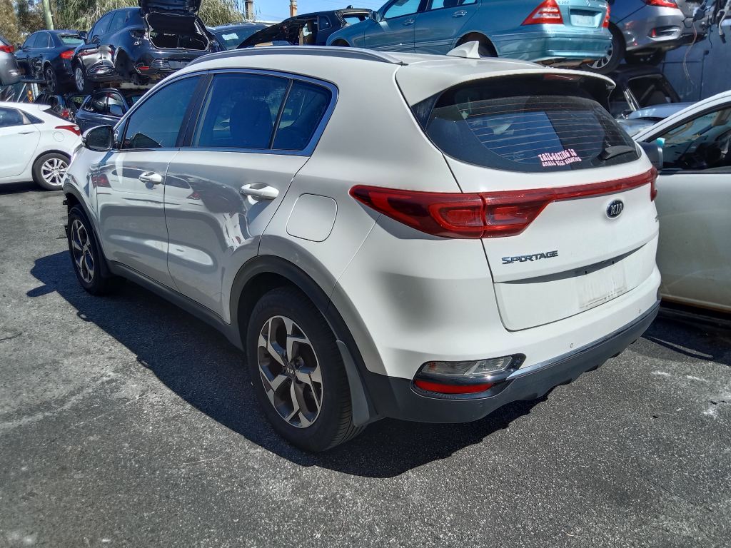 P5774 - Kia Sportage 2019 White Wrecking - Image 13