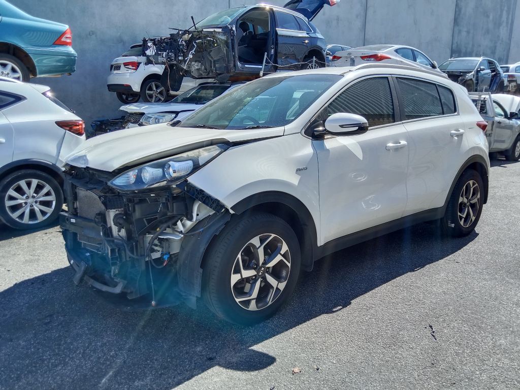 P5774 - Kia Sportage 2019 White Wrecking - Image 16