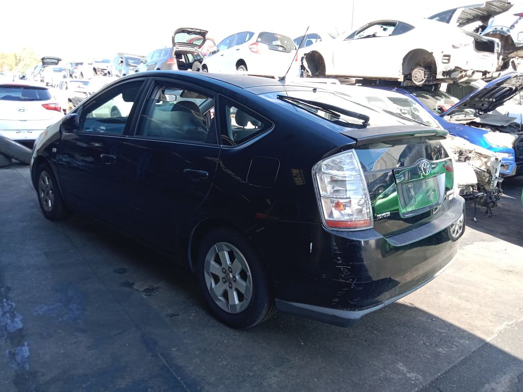 P5786 - Toyota Prius Hybrid 2004 Black Wrecking - Image 9