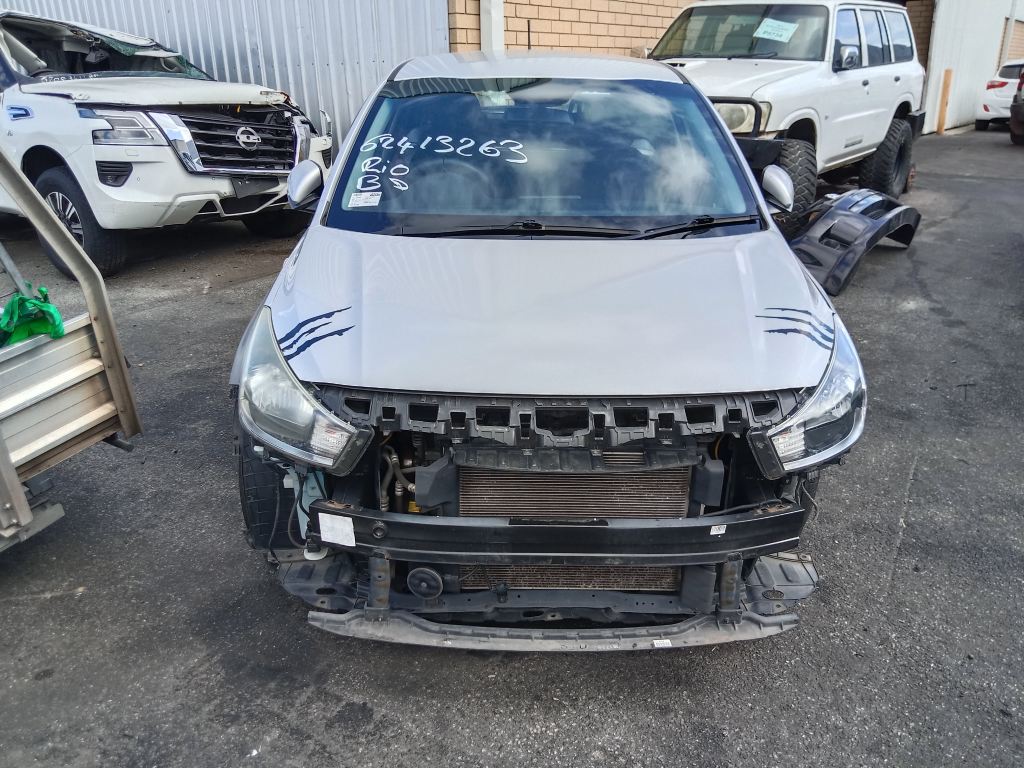 P5790 – Kia Rio 2017 Silver Wrecking