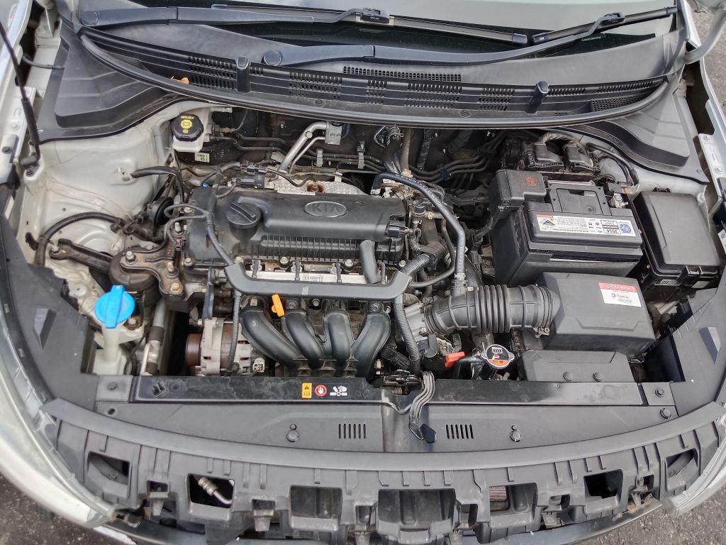 P5790 - Kia Rio 2017 Silver Wrecking - Image 3