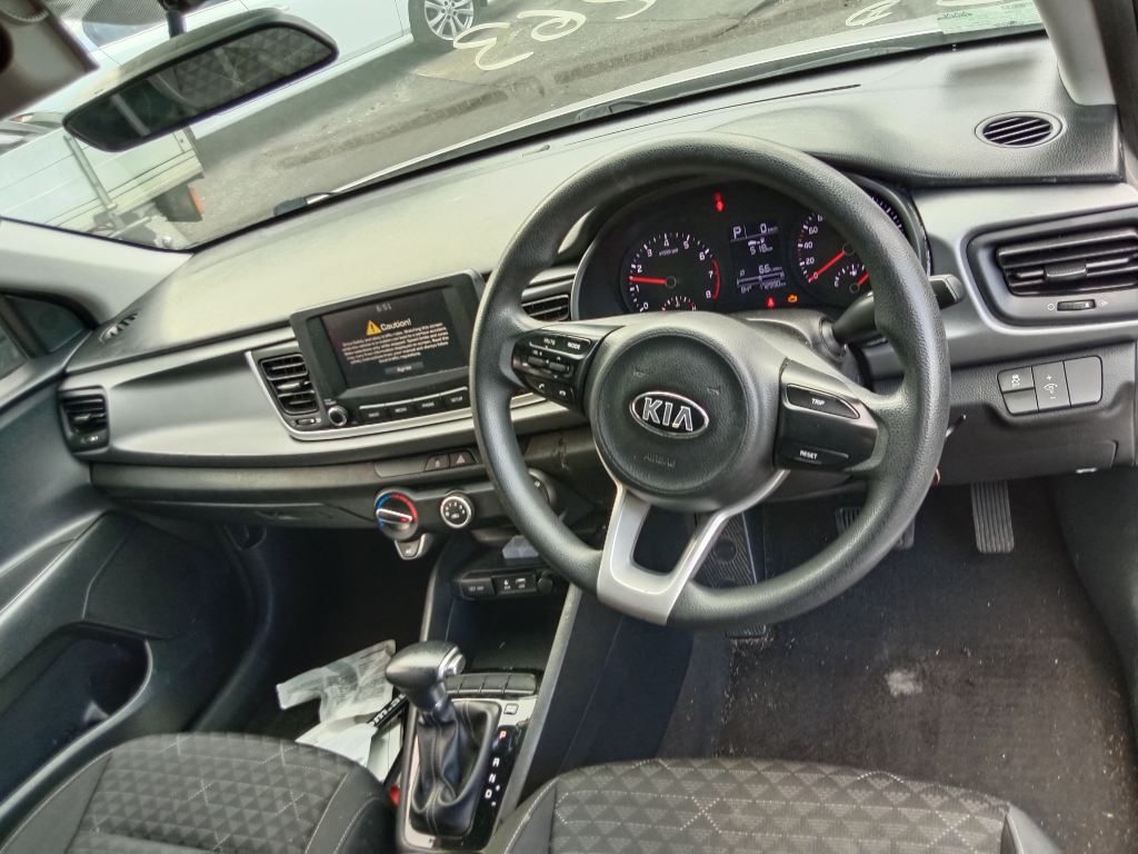 P5790 - Kia Rio 2017 Silver Wrecking - Image 4