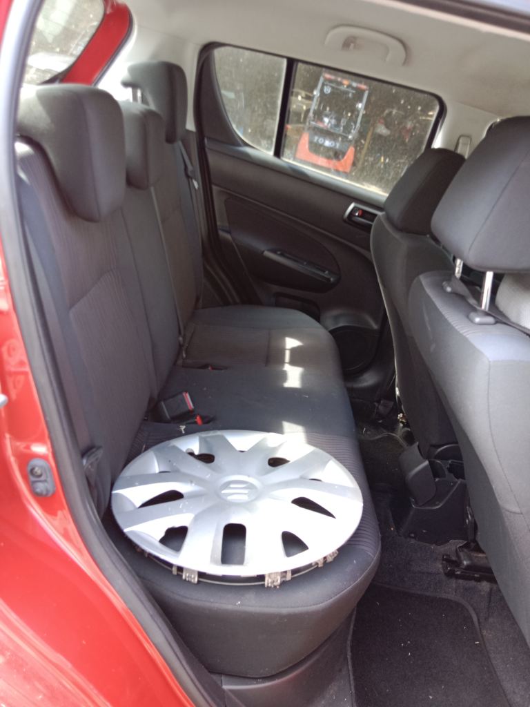 P5791 - Suzuki Swift 2011 Red Wrecking - Image 6