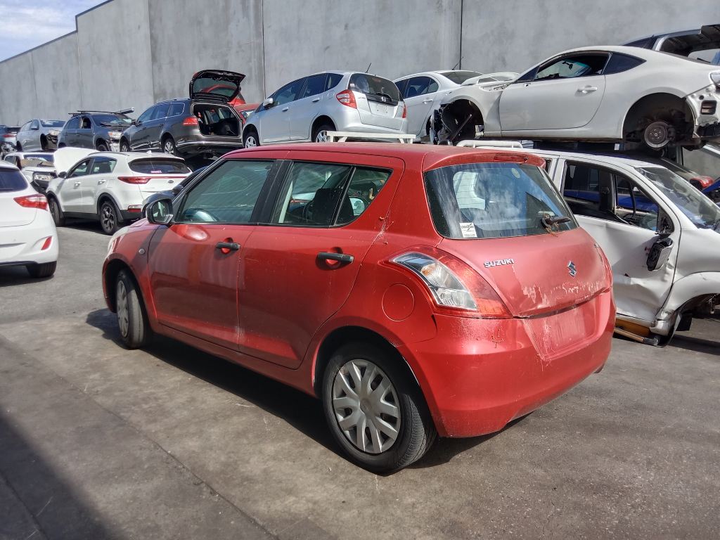P5791 - Suzuki Swift 2011 Red Wrecking - Image 15