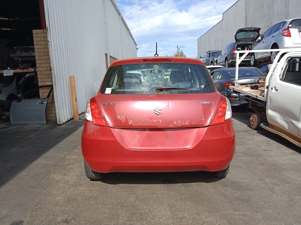 P5791 - Suzuki Swift 2011 Red Wrecking - Image 16