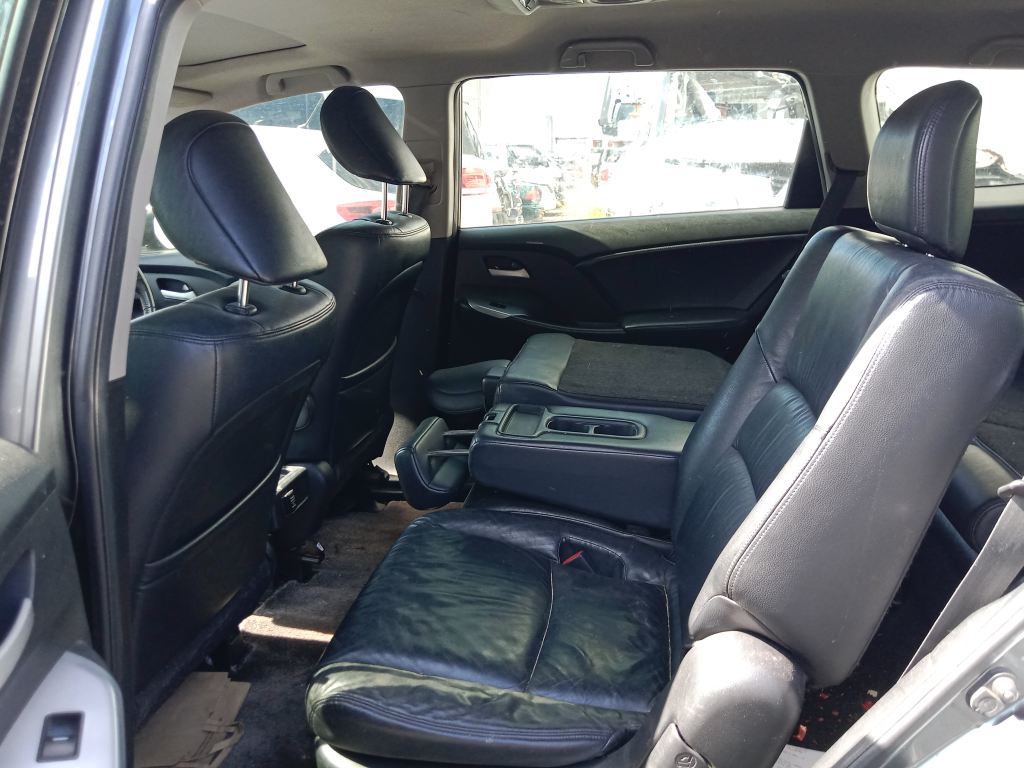 P5793 - Honda Odyssey 2012 Grey Wrecking - Image 12