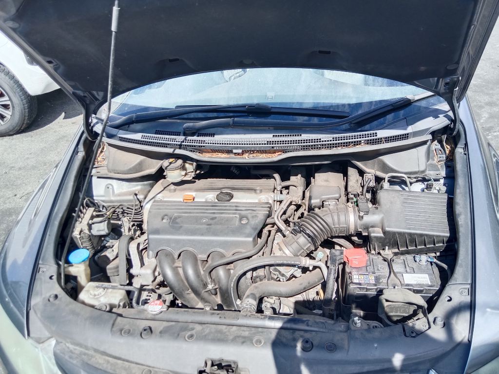 P5793 - Honda Odyssey 2012 Grey Wrecking - Image 16
