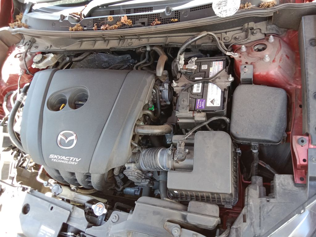 P5794 - Mazda CX-3 2016 Red Wrecking - Image 2
