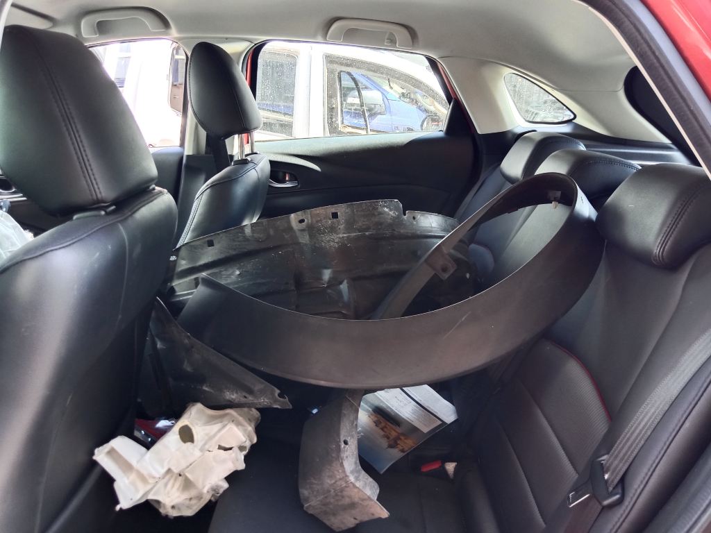 P5794 - Mazda CX-3 2016 Red Wrecking - Image 8