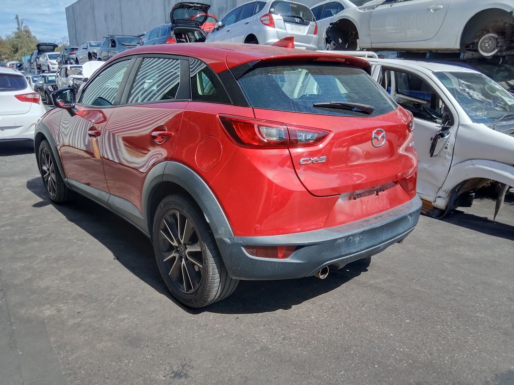 P5794 - Mazda CX-3 2016 Red Wrecking - Image 12