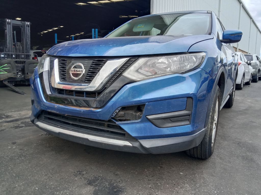 P5795 - Nissan X-Trail 2017 Blue Wrecking