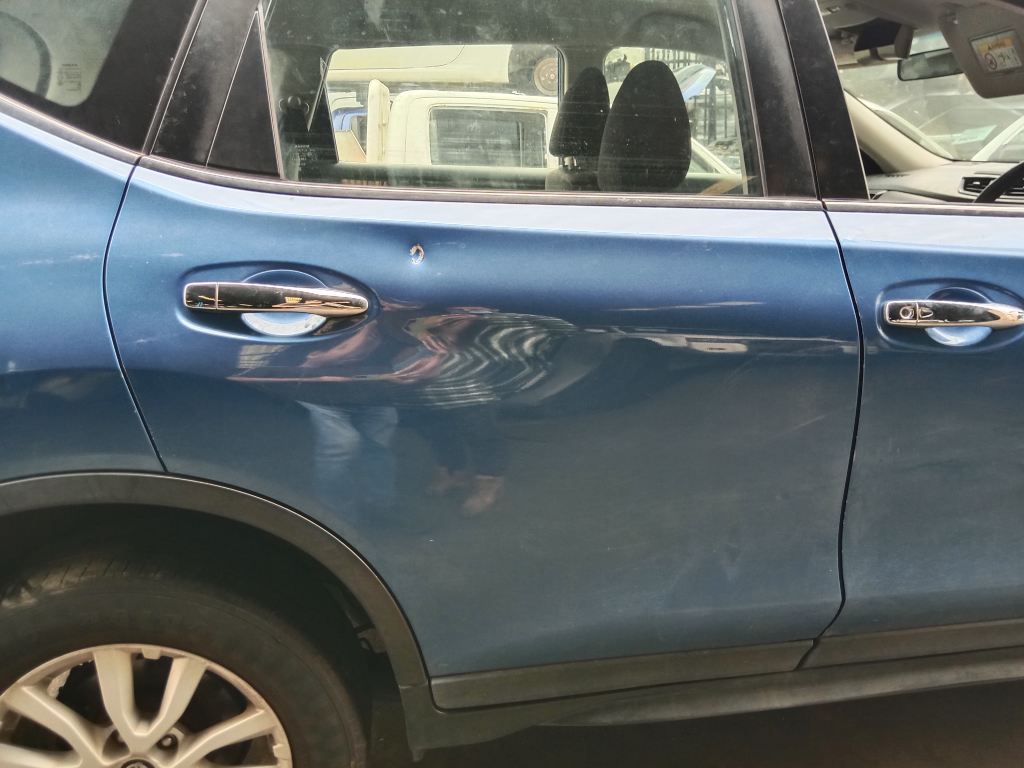 P5795 - Nissan X-Trail 2017 Blue Wrecking - Image 9