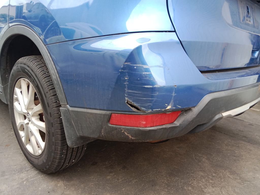 P5795 - Nissan X-Trail 2017 Blue Wrecking - Image 13