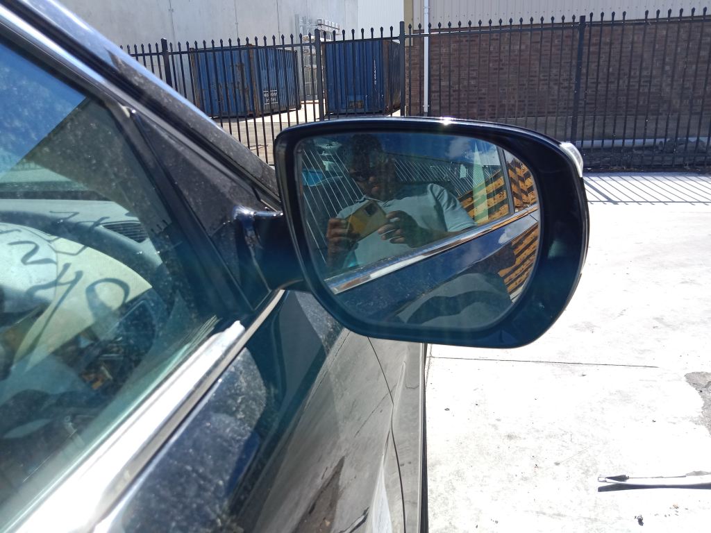 P5803 - Hyundai Santa Fe 2012 Black Wrecking - Image 12