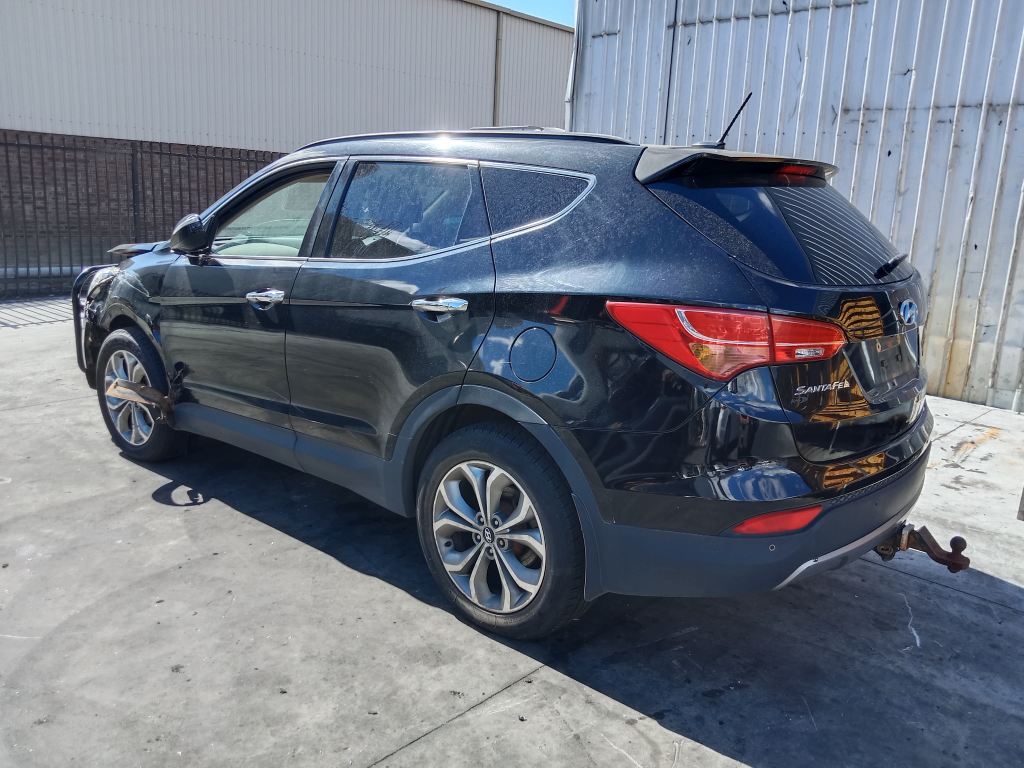 P5803 - Hyundai Santa Fe 2012 Black Wrecking - Image 14